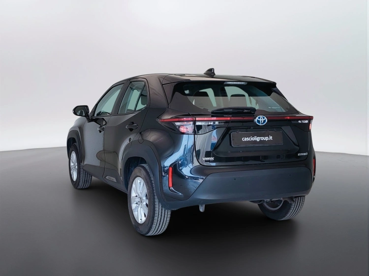 7 - Toyota Yaris Cross Yaris Cross 1.5h Business fwd 116cv e-cvt