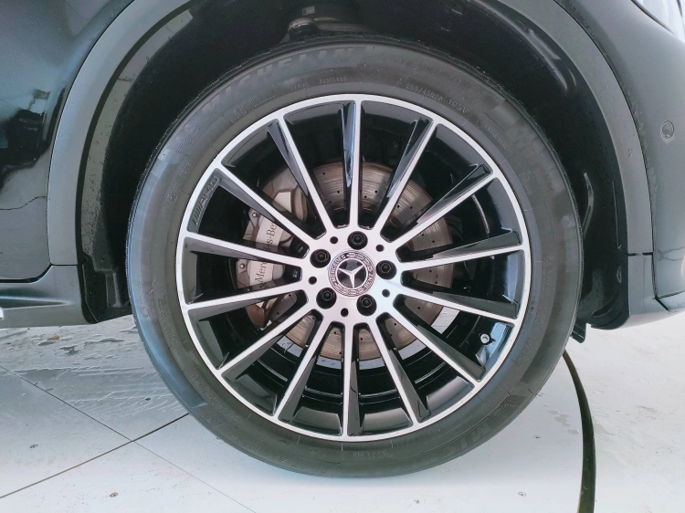 11 - Mercedes-Benz GLC 250 d Night Edition 4matic auto