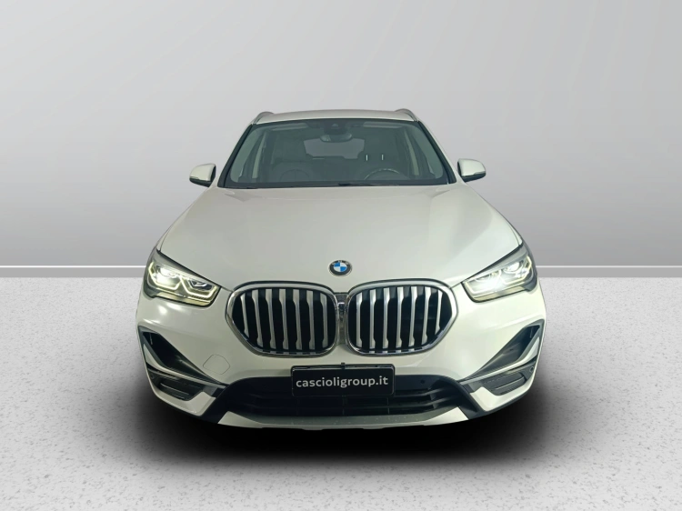 2 - BMW X1 X1 sdrive18d xLine Plus auto