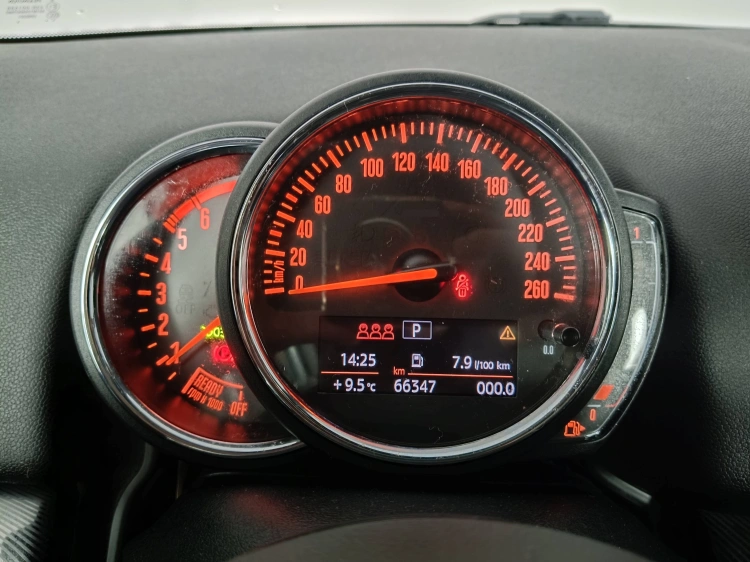 12 - MINI Countryman Mini Countryman 2.0 Cooper SD auto