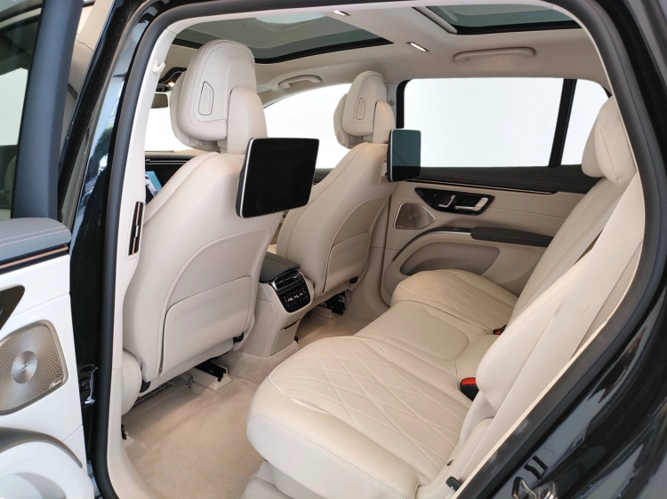 9 - Mercedes-Benz EQS Suv 450 AMG Line Business Class 4matic auto