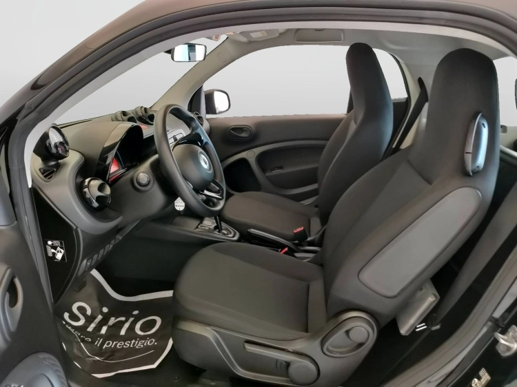 14 - smart fortwo Fortwo eq Pure 4,6kW