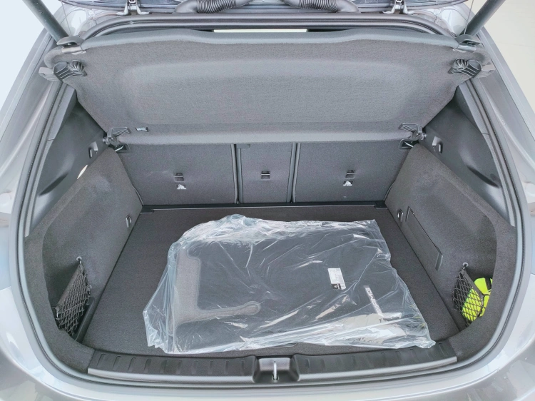 5 - Mercedes-Benz GLA 200 d automatic