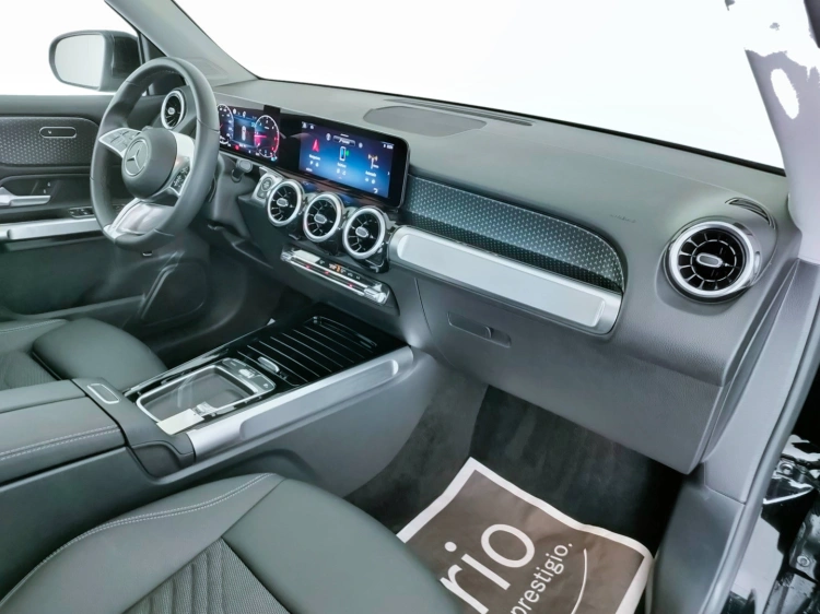 9 - Mercedes-Benz GLB 180 d Progressive Advanced auto