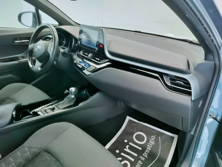 14 - Toyota C-HR C-HR 1.8h Trend e-cvt