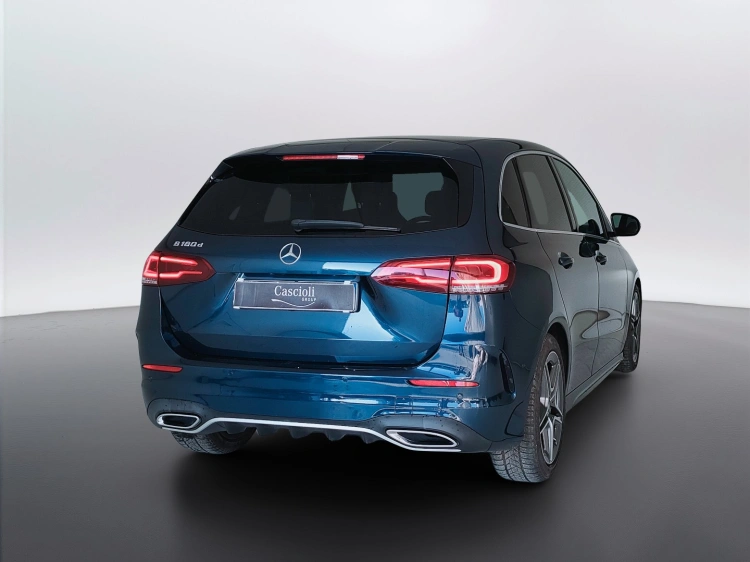7 - Mercedes-Benz Classe B 180 d Premium auto
