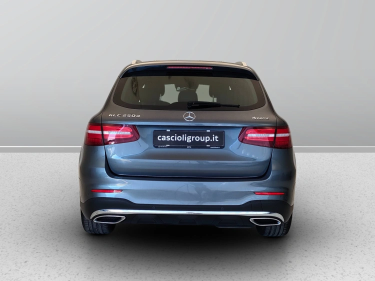 4 - Mercedes-Benz GLC 250 d Premium 4matic auto