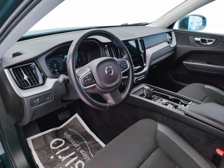 14 - Volvo XC60 XC60 2.0 b4 Momentum Pro awd auto