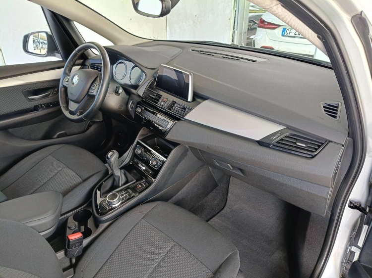 10 - BMW Serie 2 216d Active Tourer Advantage