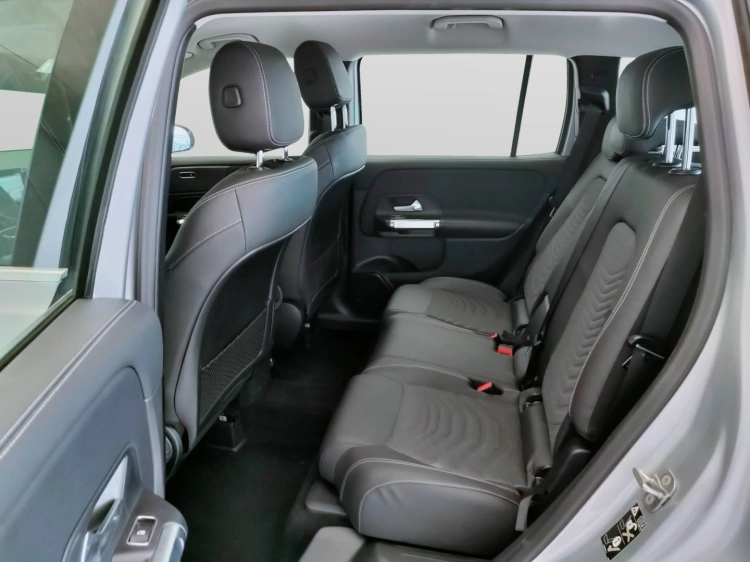 14 - Mercedes-Benz GLB 180 d Progressive Advanced auto