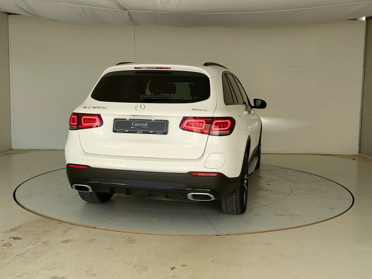 6 - Mercedes-Benz GLC 300 de phev (eq-power) Premium 4matic auto