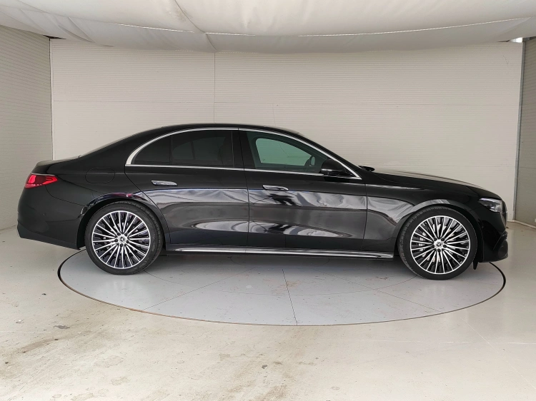 7 - Mercedes-Benz Classe E 220 d AMG Line Advanced Plus auto