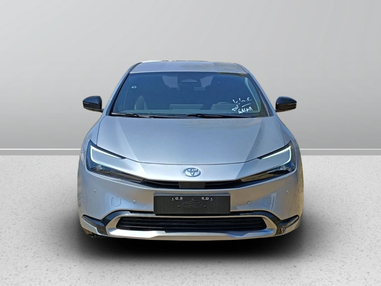 2 - Toyota Prius PRIUS PLUG IN Lounge+