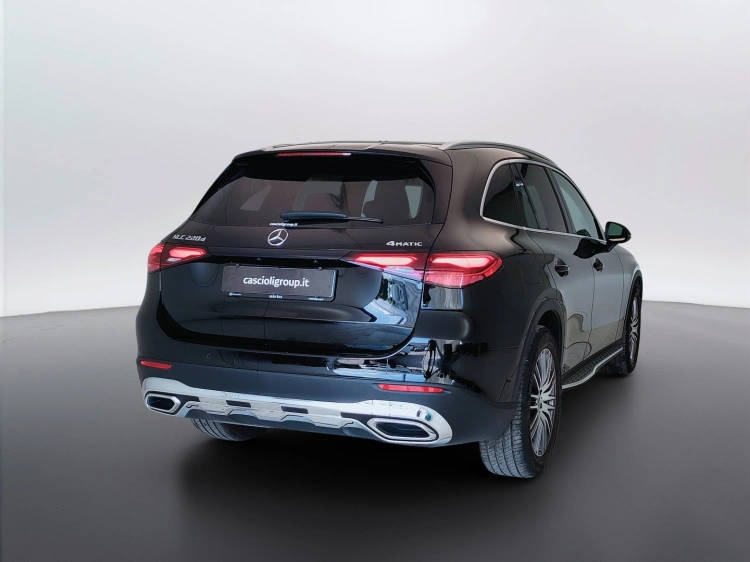 5 - Mercedes-Benz GLC 220 d Advanced Plus 4matic auto