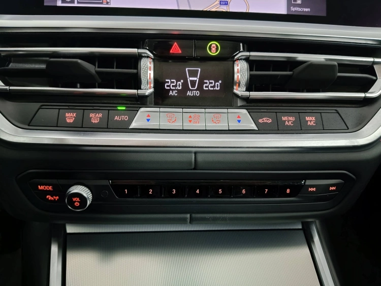 17 - BMW Serie 3 320d Touring mhev 48V xdrive Luxury auto