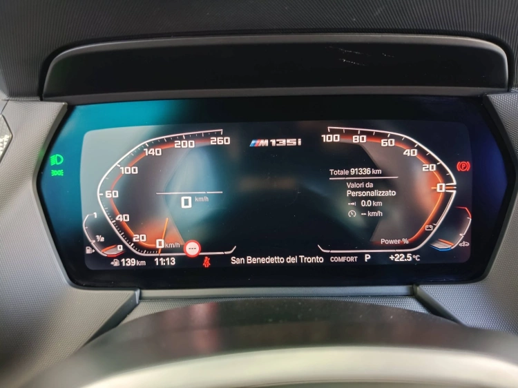 13 - BMW Serie 1 M 135i xdrive auto