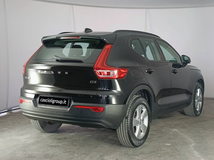 4 - Volvo XC40 XC40 2.0 d3