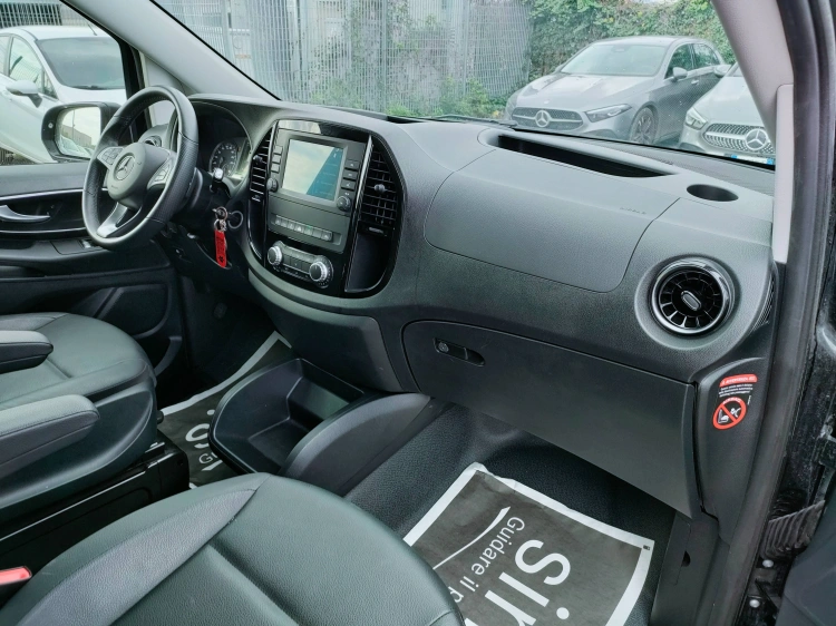 8 - Mercedes Vans Vito III 119 vito 119 cdi long mixto auto my20