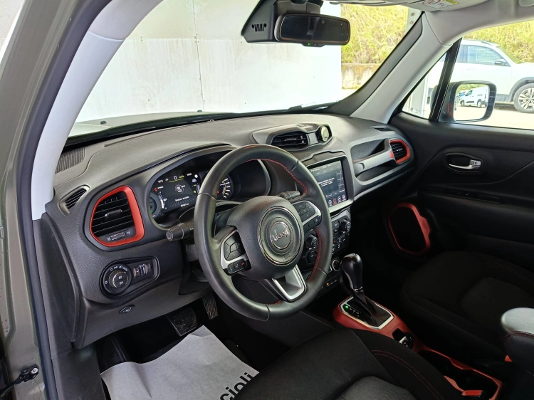 7 - Jeep Renegade 2019 Renegade 1.3 t4 phev Trailhawk 4xe at6