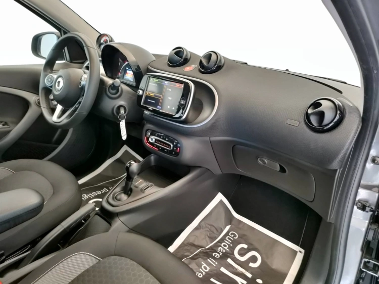 12 - smart forfour Forfour eq Passion 4,6kW