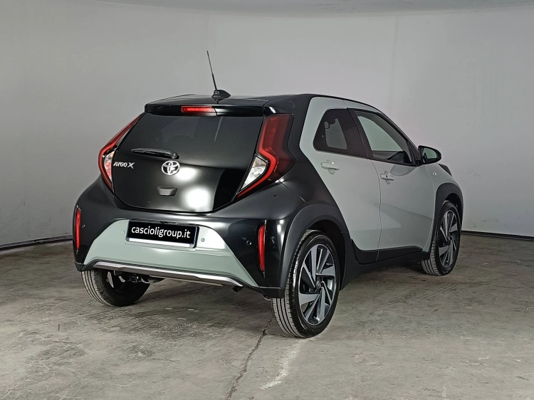 4 - Toyota Aygo X Aygo X 1.0 Lounge 72cv s-cvt