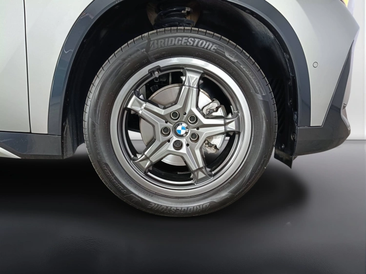 20 - BMW X1 X1 sdrive18d X-Line auto