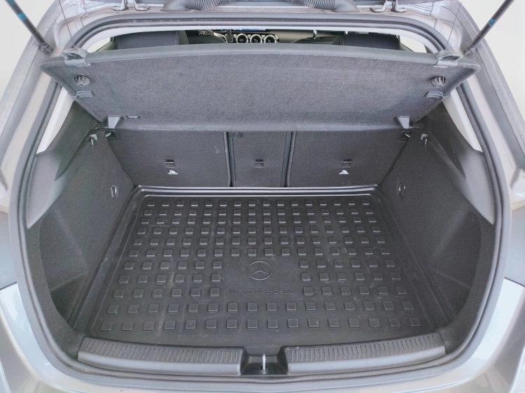 5 - Mercedes-Benz Classe A 180 d Progressive Advanced auto