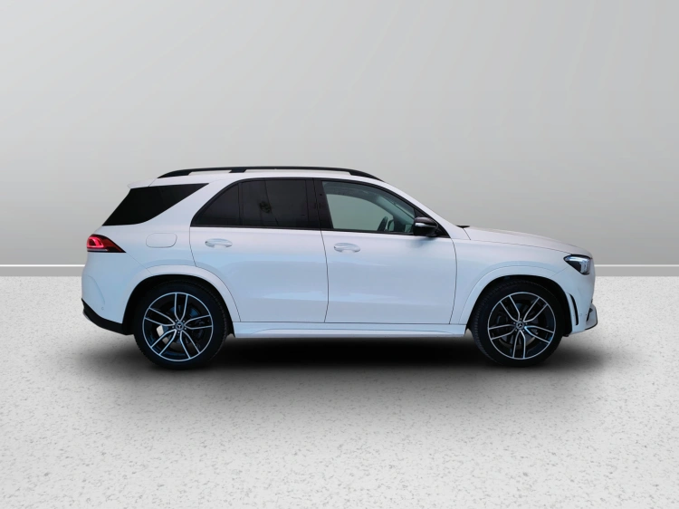 7 - Mercedes-Benz GLE 400 d Premium 4matic auto