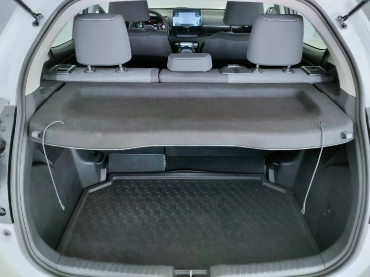 5 - Toyota Yaris Yaris 1.5h Trend