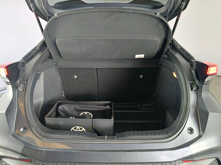 18 - Toyota C-HR C-HR 2.0 hv Trend fwd e-cvt