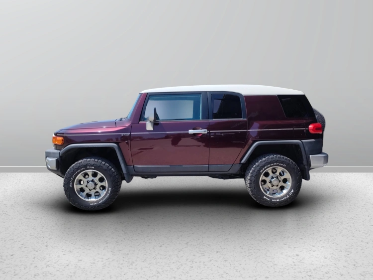 3 - Toyota FJ FJ CRUISER 4.0