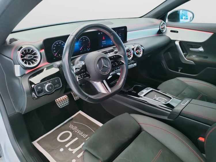 15 - Mercedes-Benz CLA Coupe 200 d AMG Line Premium auto