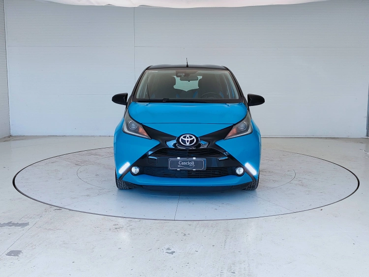 2 - Toyota Aygo Aygo 5p 1.0 x-cite m-mt