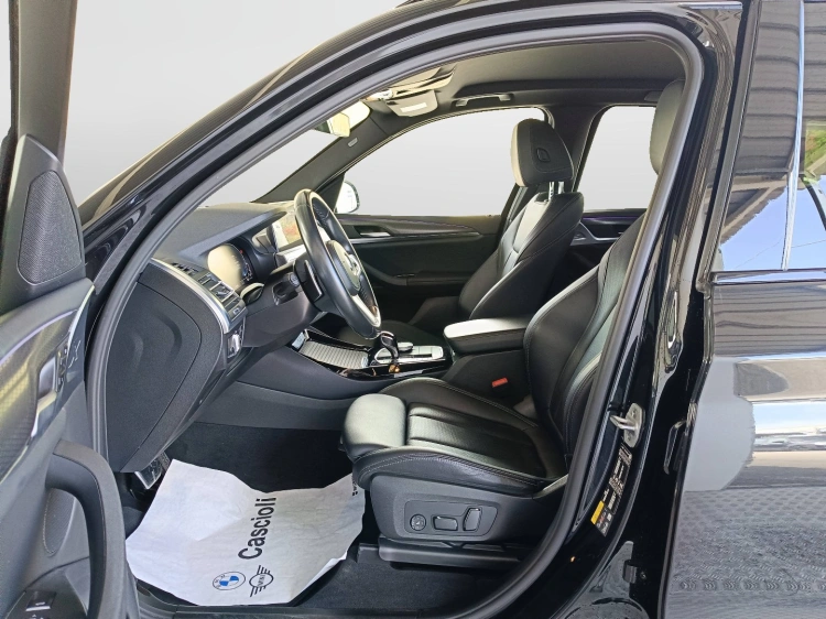 8 - BMW X3 X3 xdrive30e Msport auto