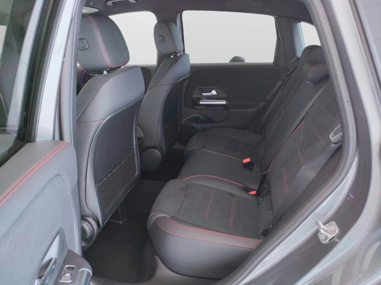 14 - Mercedes-Benz Classe B 180 d AMG Line Advanced Plus auto