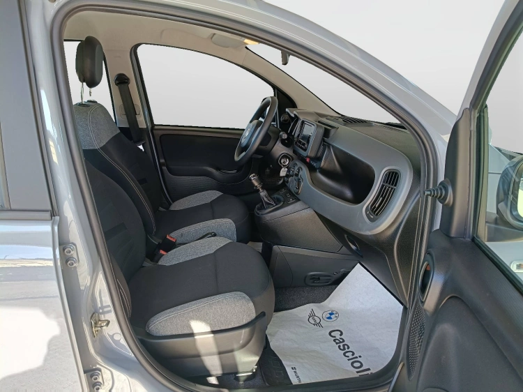 11 - Fiat Panda Panda 1.0 firefly hybrid City Life s&s 70cv