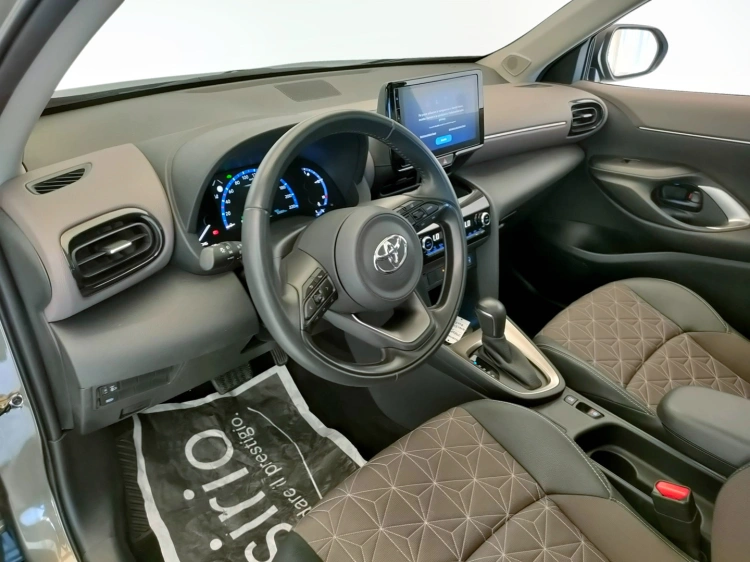14 - Toyota Yaris Cross Yaris Cross 1.5h Lounge fwd 116cv e-cvt
