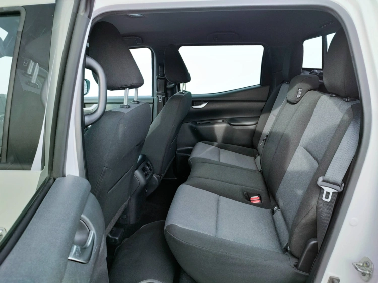 8 - Mercedes-Benz Classe X 250 d Progressive auto