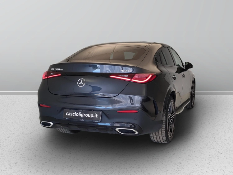 4 - Mercedes-Benz GLC 300 de phev AMG Line Premium Plus 4matic auto