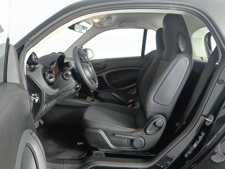 8 - smart fortwo Fortwo eq Pure 4,6kW