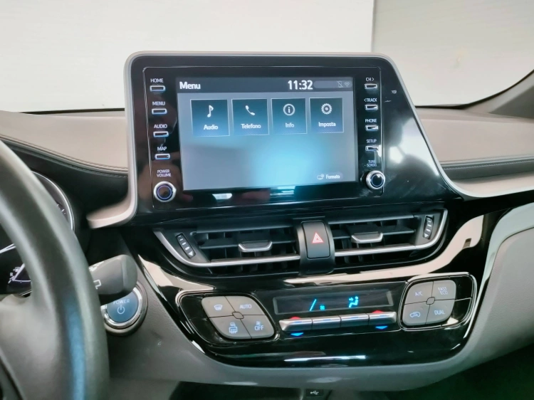 16 - Toyota C-HR C-HR 1.8h Active e-cvt