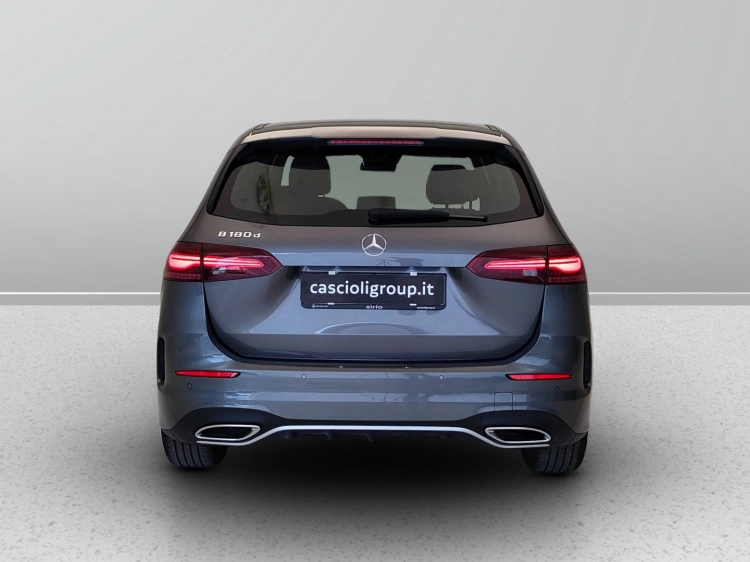 4 - Mercedes-Benz Classe B 180 d AMG Line Advanced Plus auto