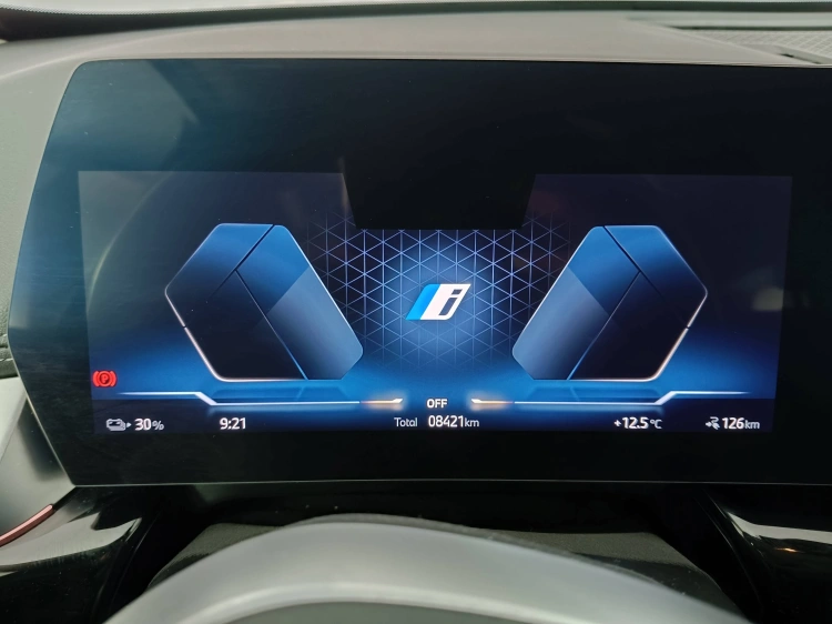 12 - BMW iX1 iX1 edrive 20 X-Line