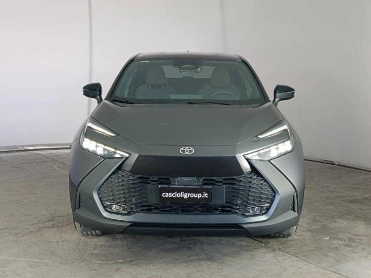 2 - Toyota C-HR C-HR 2.0 hv Trend fwd e-cvt