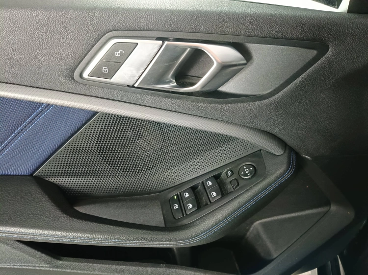 18 - BMW Serie 1 118d Msport auto