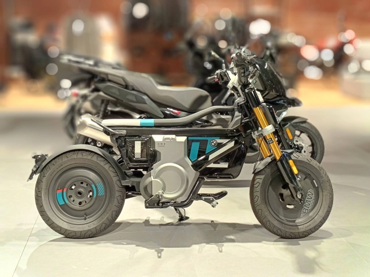 1 - BMW Motorrad C Scooter CE 02 AM