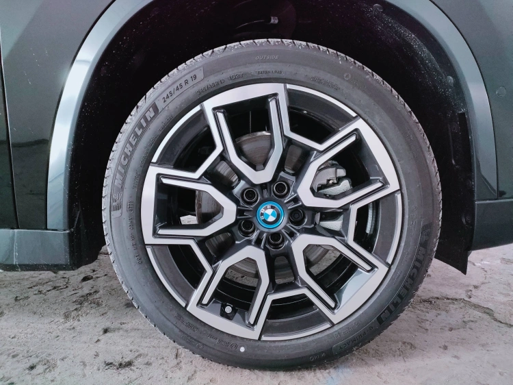 16 - BMW X1 X1 xdrive 25e X-Line auto