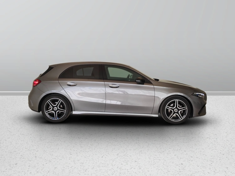 7 - Mercedes-Benz Classe A 180 d AMG Line Advanced Plus auto