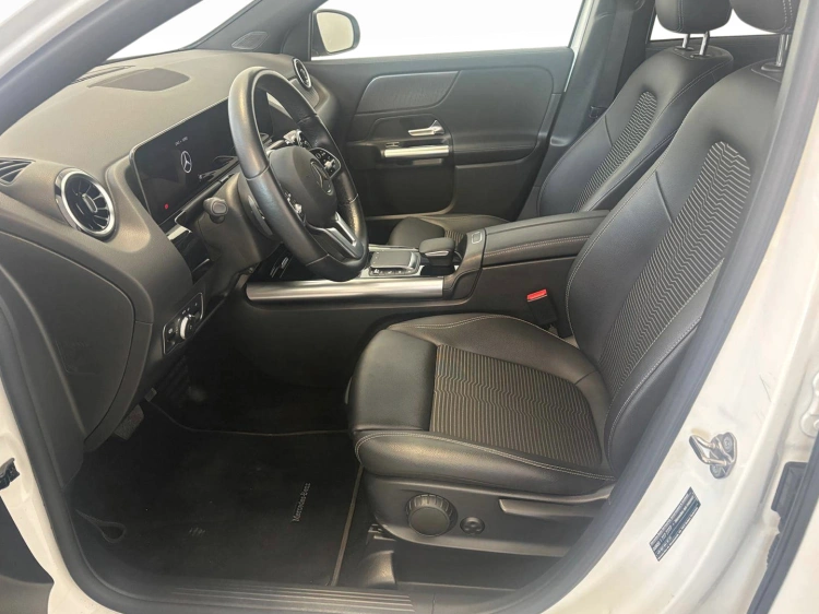 12 - Mercedes-Benz GLA 200 d Sport Plus auto