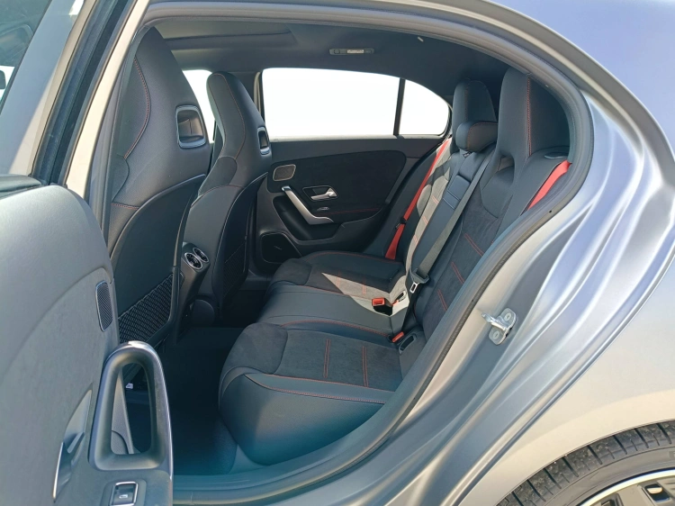 9 - Mercedes AMG Classe A Mercedes-AMG A 35 4MATIC